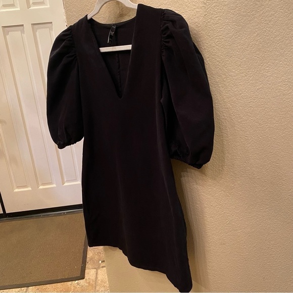 ZARA Women Black V-Neck Denim Puffy Sleeves Short Dress Size Medium - Picture 2 of 7